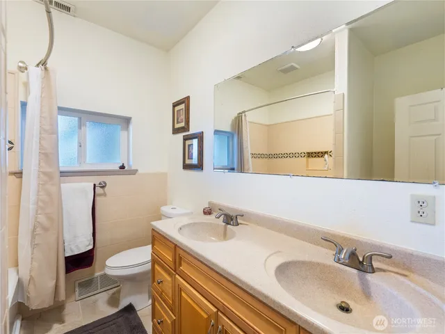 $729,000 | 1881 Fort Nugent Road, Oak Harbor, WA 98277