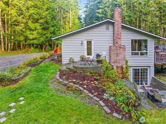 $729,000 | 1881 Fort Nugent Road, Oak Harbor, WA 98277