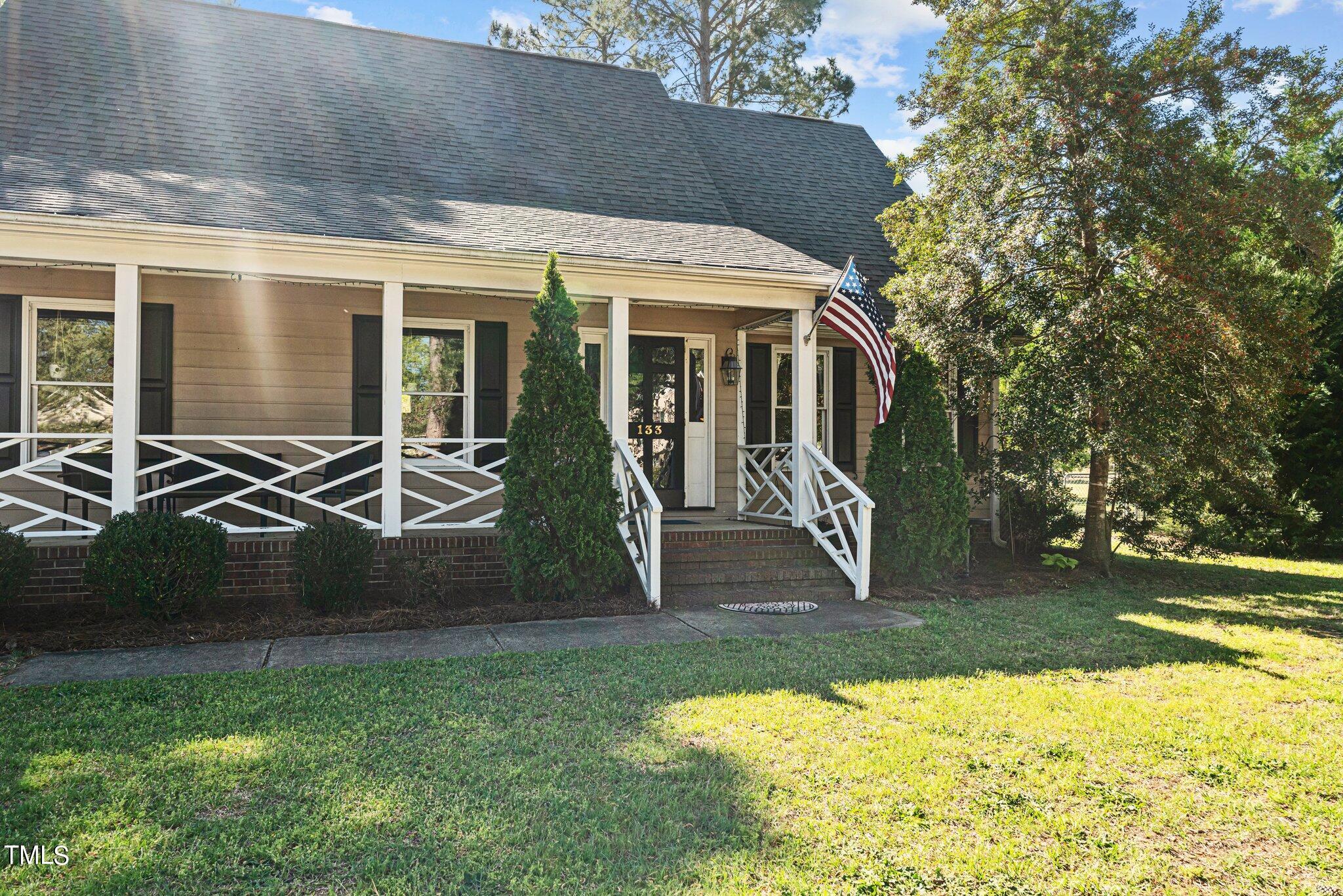 133 Ham Road Hope Mills, NC 28348 - Photo 2 of 41 38-web-or-mls-DSC01953