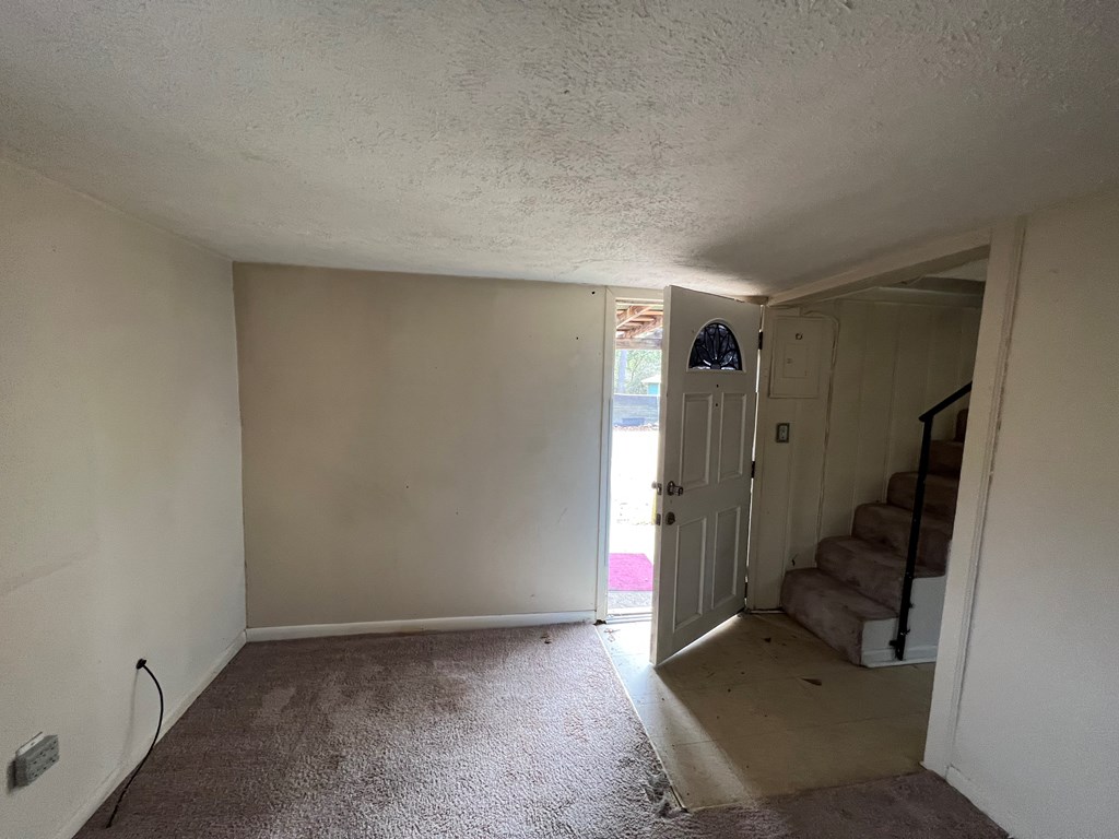 5820 1/2 Dearborn Avenue Columbus, GA 31909 - Photo 10 of 11 a view of an empty room