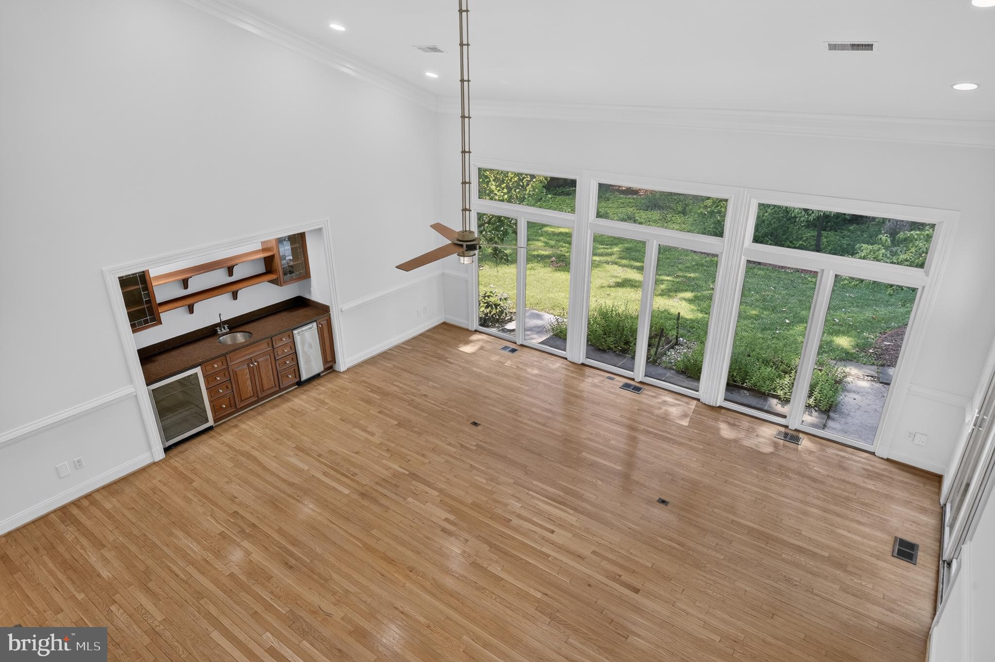 10100 Iron Gate Road Potomac, MD 20854 - Photo 20 of 91