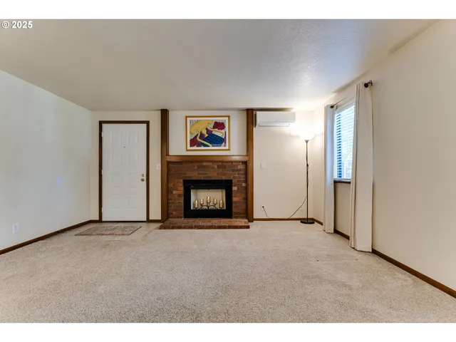 $249,900 | 2051 Lake Isle Terrace, Eugene, OR 97401