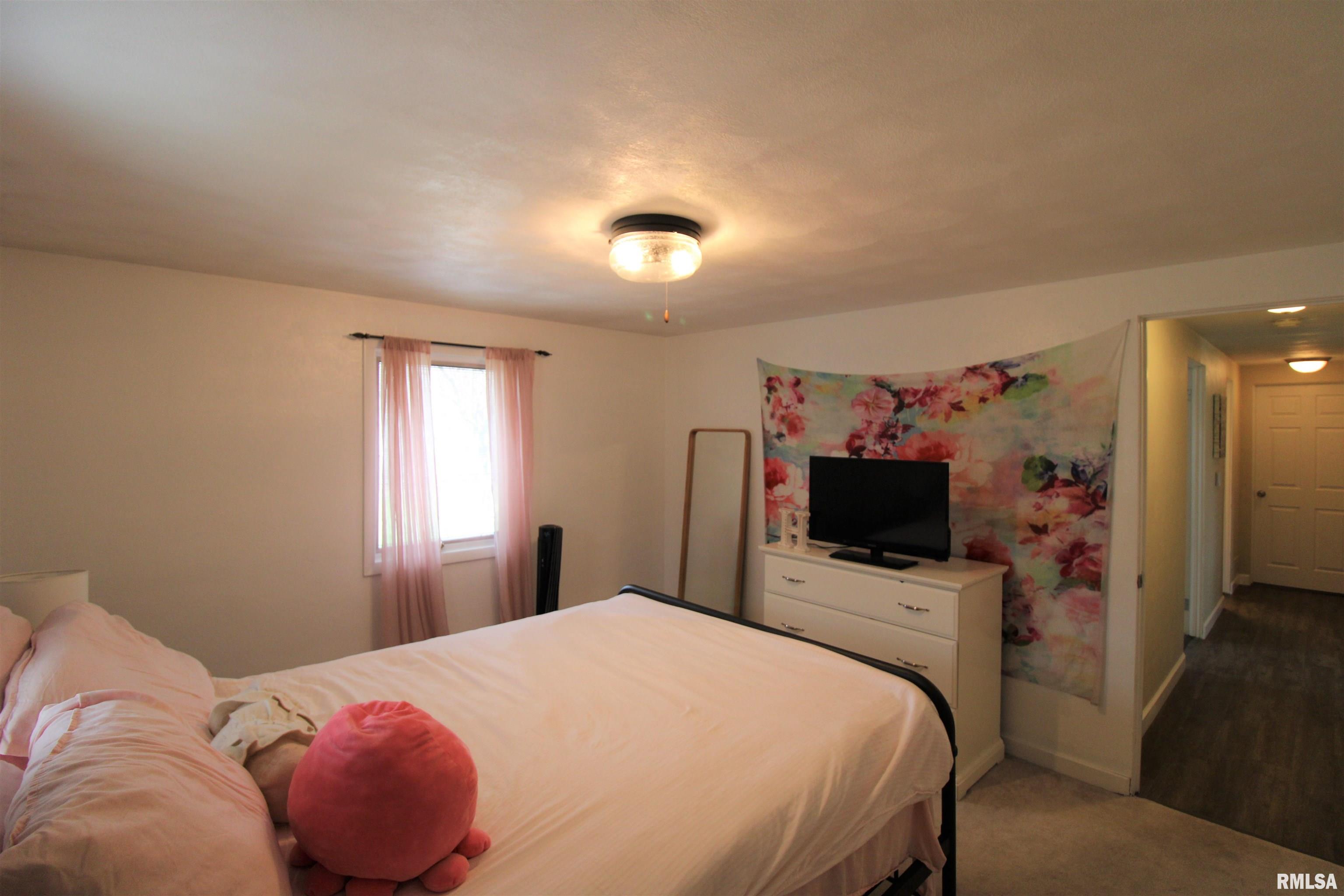 403 Sherwood Park Road Washington, IL 61571 - Photo 15 of 35 Gallery Image 15