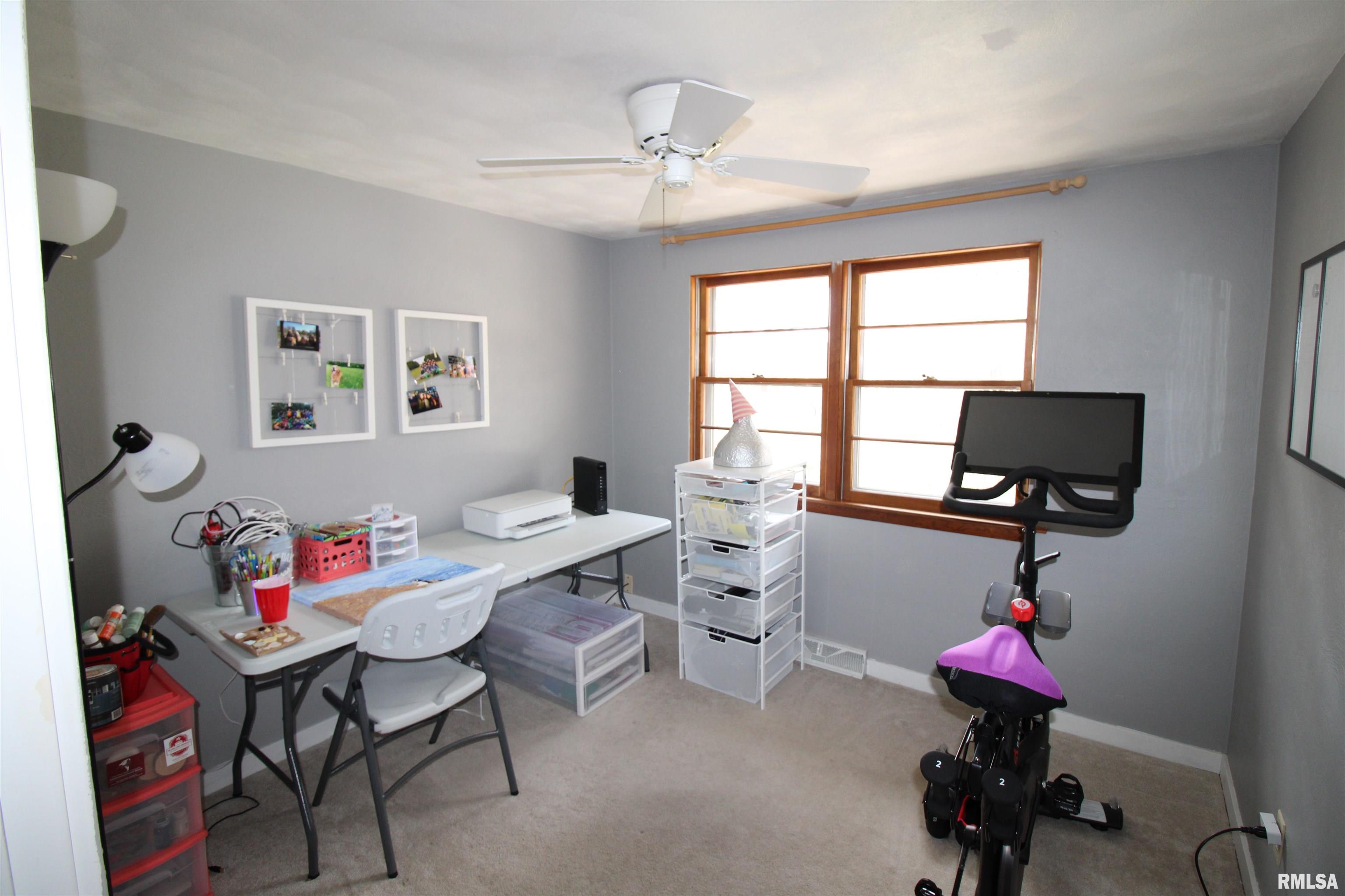 403 Sherwood Park Road Washington, IL 61571 - Photo 16 of 35 Gallery Image 16