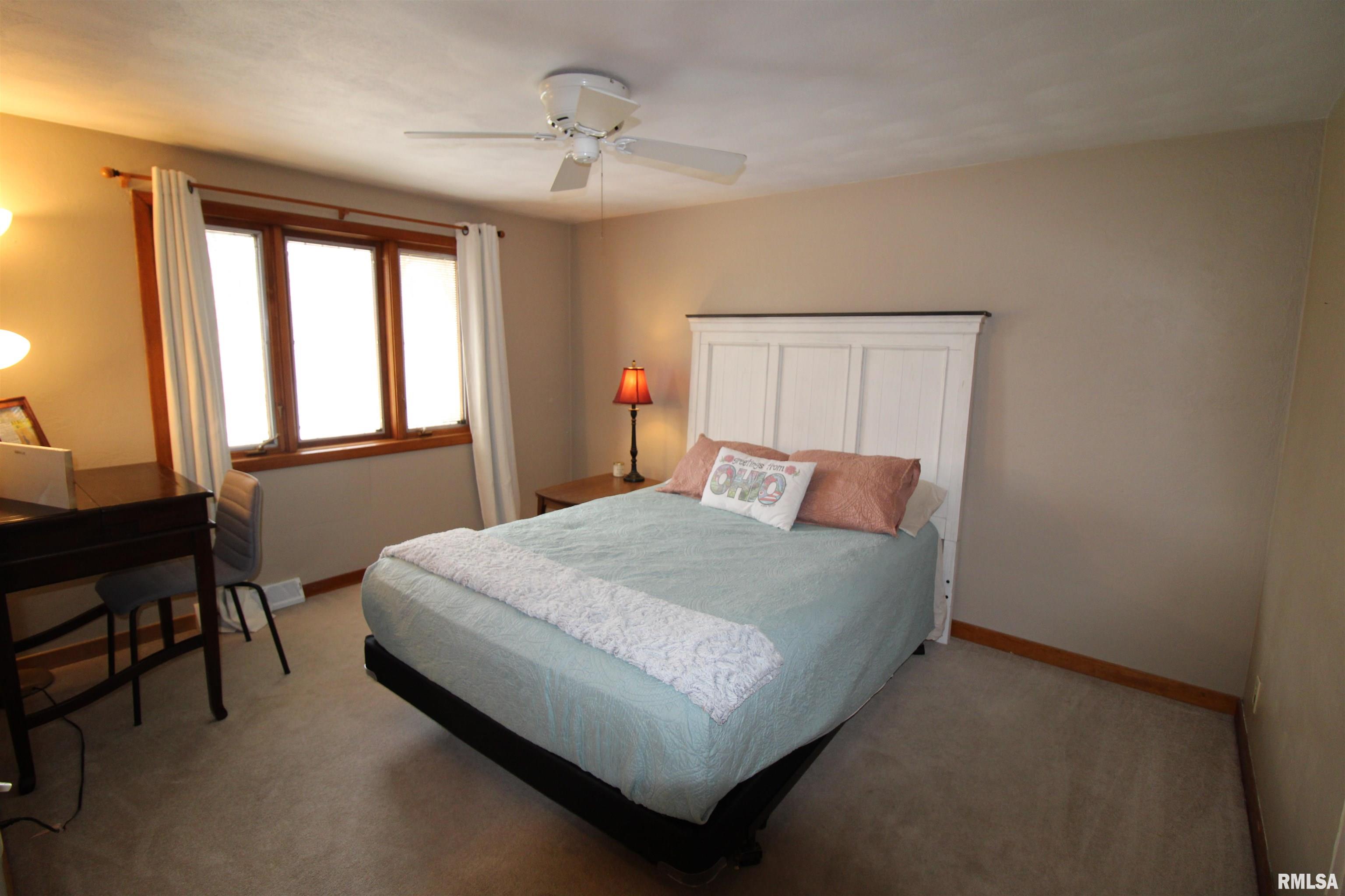 403 Sherwood Park Road Washington, IL 61571 - Photo 18 of 35 Gallery Image 18