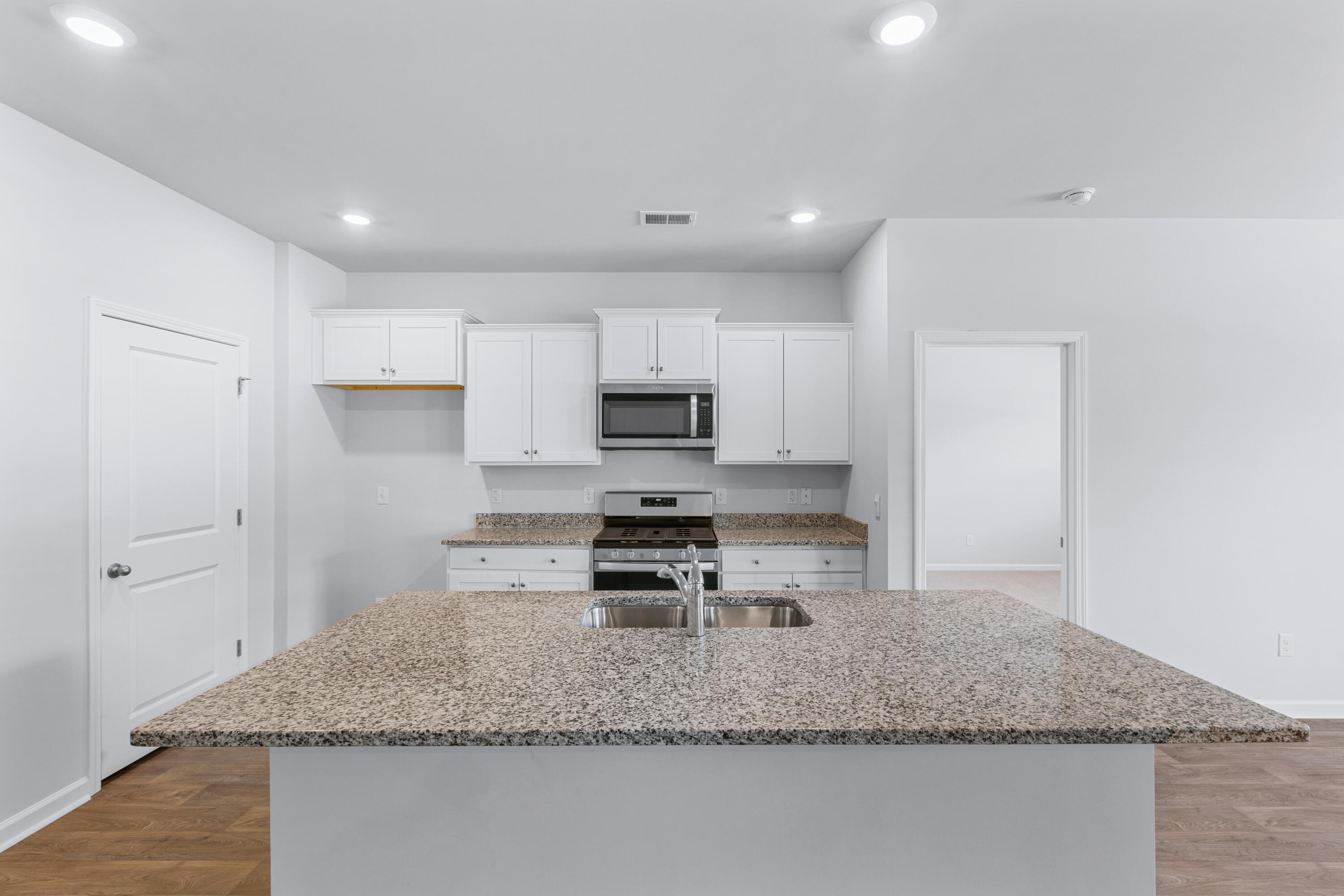 440 Lk Rdg Boulevard Summerville, SC 29486 - Photo 11 of 37 Aria B Interior Full Res-10