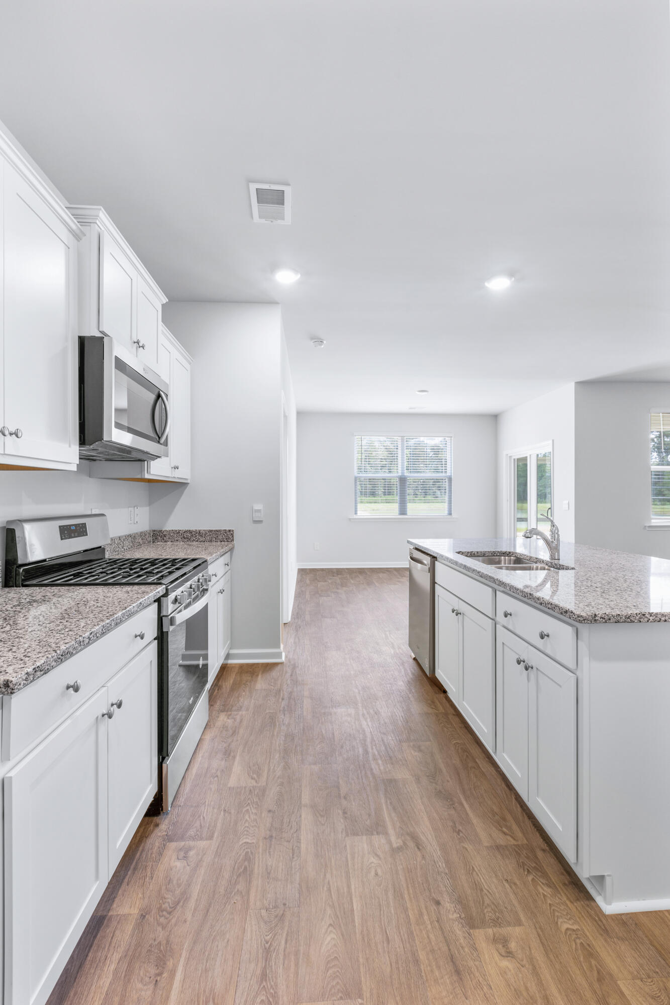 440 Lk Rdg Boulevard Summerville, SC 29486 - Photo 13 of 37 Aria B Interior Full Res-12