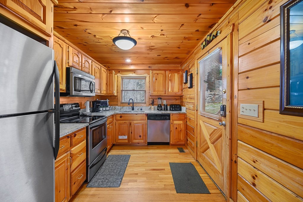 2303 Rand Road Sevierville, TN 37876 - Photo 5 of 33 Gallery Image 5
