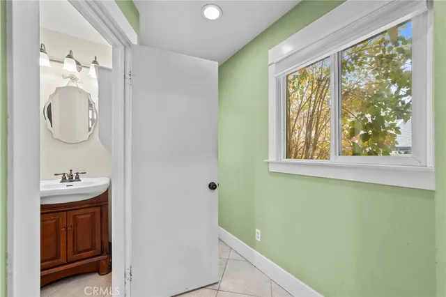 $3,700 | 316 East Foothill Boulevard, Glendora, CA 91741