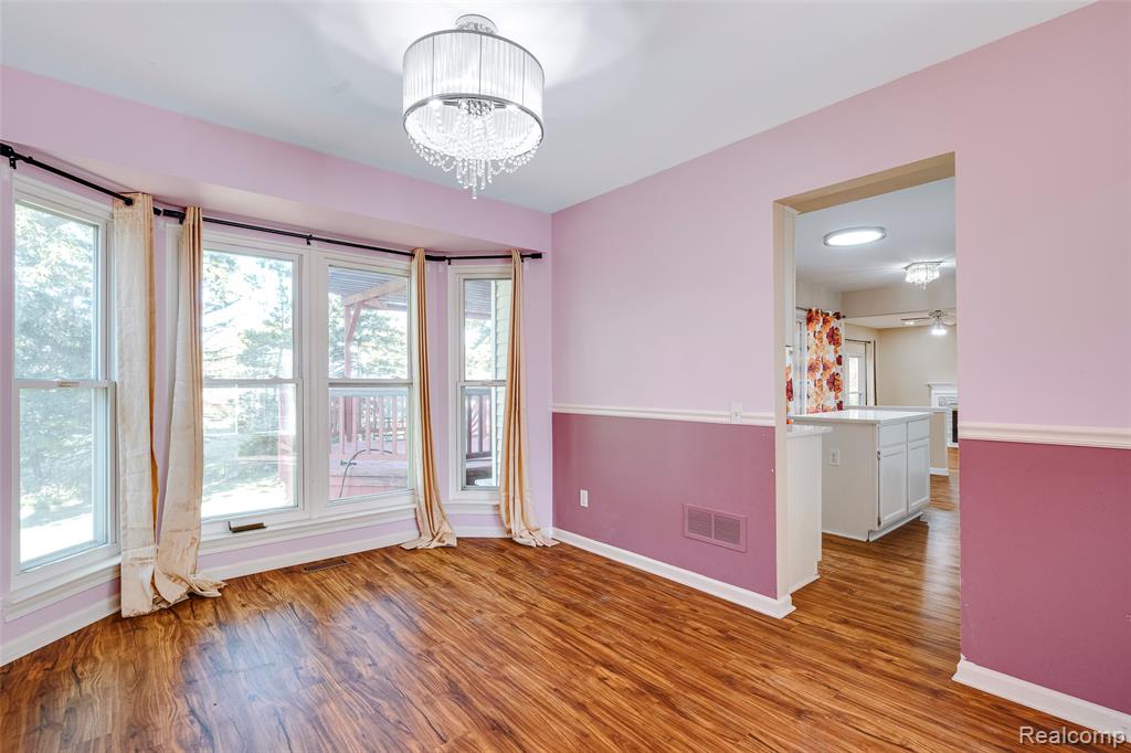 24801 Jamestowne Road Novi, MI 48375 - Photo 11 of 63 Gallery Image 11