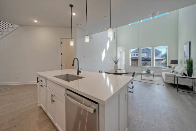 $3,350 | 245 Darley Oak Drive, Dripping Springs, TX 78620