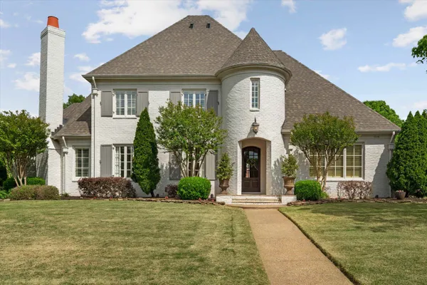 $899,000 | 1328 Bridgepointe Drive, Collierville, TN 38017