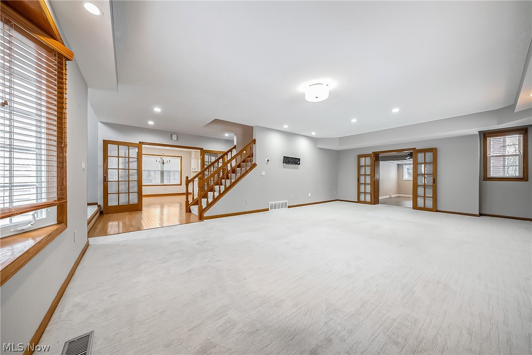 35912 Solon Road Solon, OH 44139 - Photo 5 of 49
