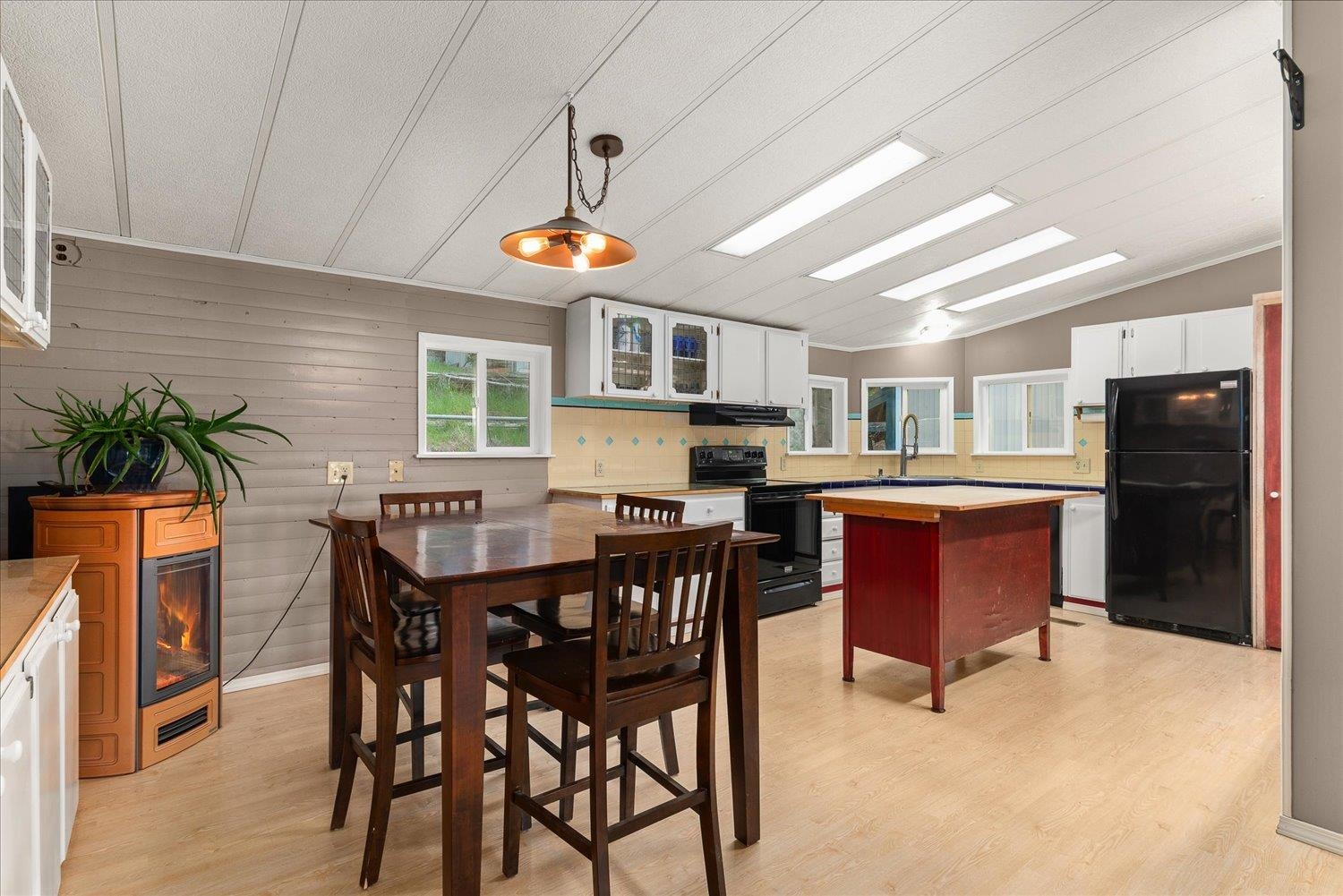 42408 North Sylvan Road Elk, WA 99009 - Photo 14 of 50 Gallery Image 14