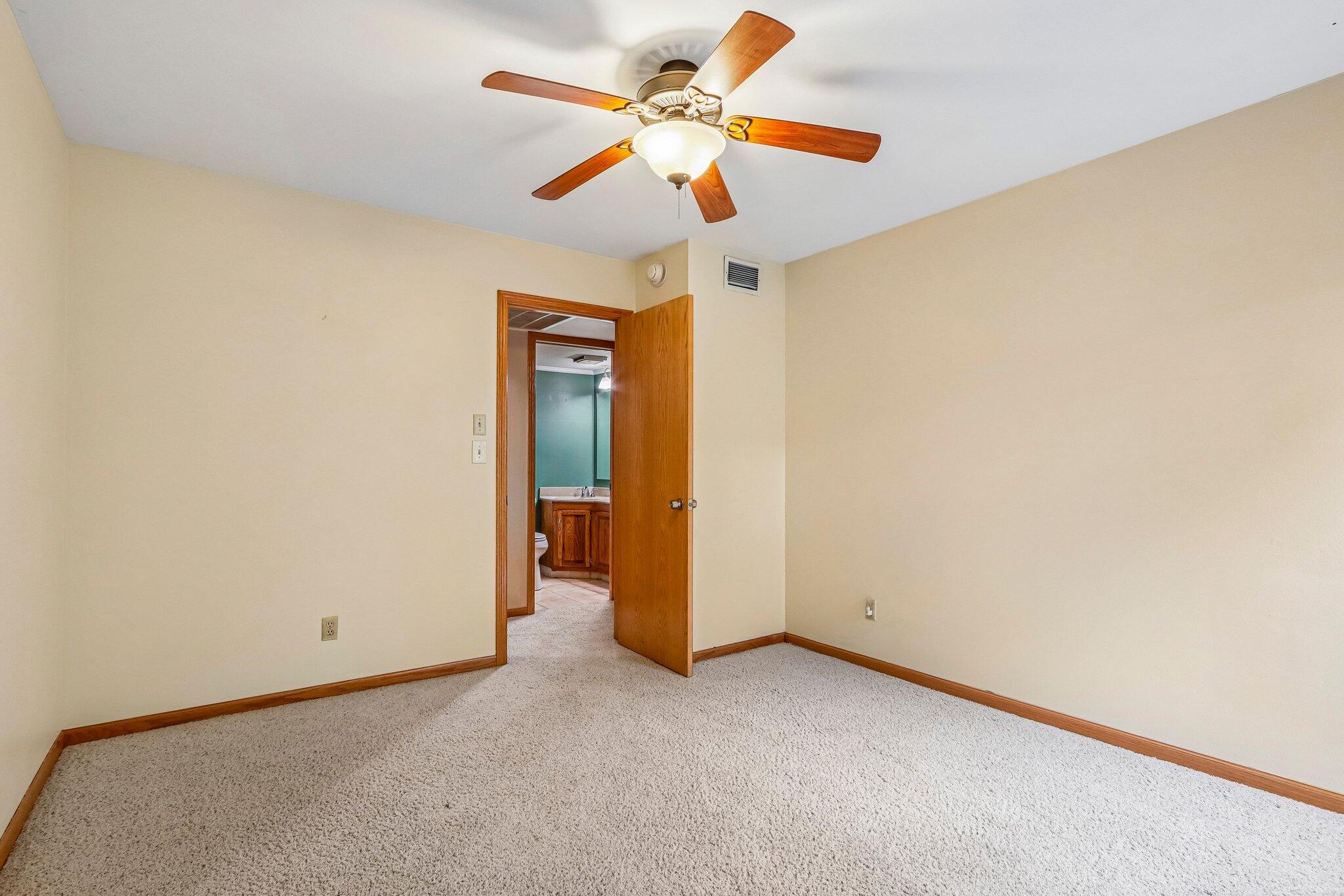 2240 Good Hope Road, Unit 30 Glendale, WI 53209 - Photo 14 of 35 15-web-or-mls-Good Hope Rd-S1609-015