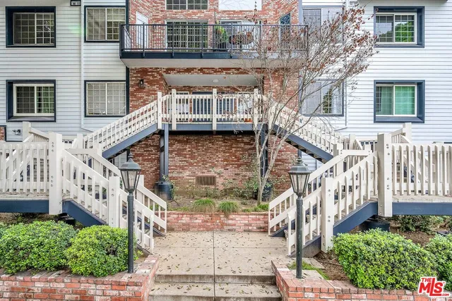 $3,750 | 2677 South Centinela Avenue, Unit 308, Santa Monica, CA 90405