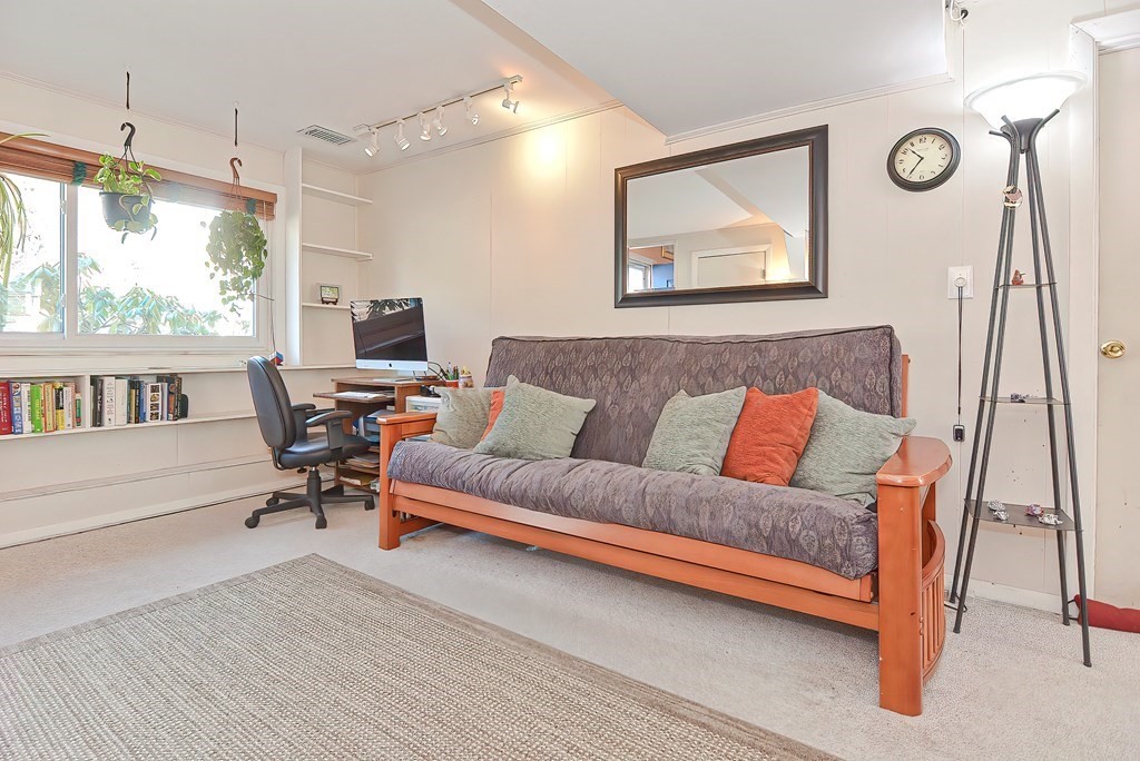 9 Spring Lane Framingham, MA 01701 - Photo 17 of 29