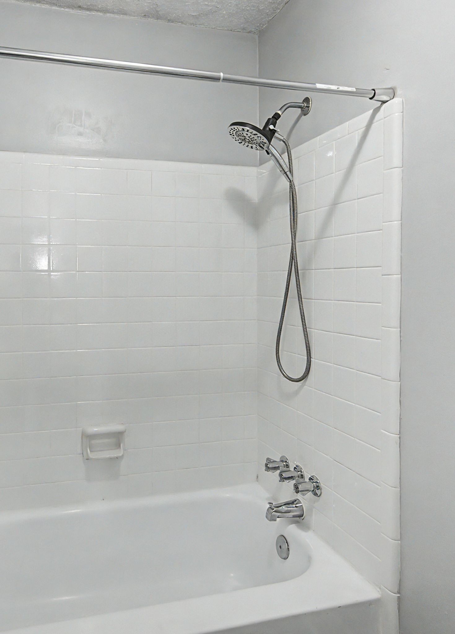 110 Bellevue Road, Unit 30 Nashville, TN 37221 - Photo 19 of 43 a bathroom with a bath tub with a shower