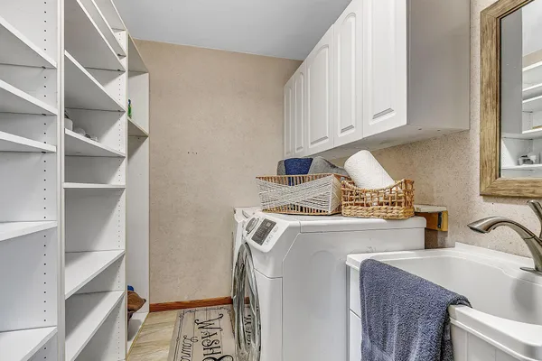 $739,900 | 11688 40th Street, Bowlus, MN 56314