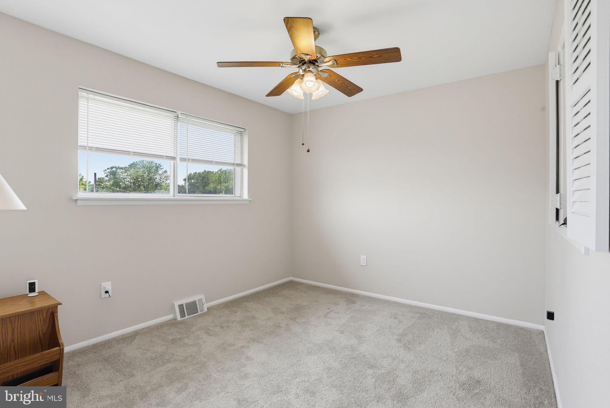 218 Timber Grove Road Reisterstown, MD 21136 - Photo 5 of 38