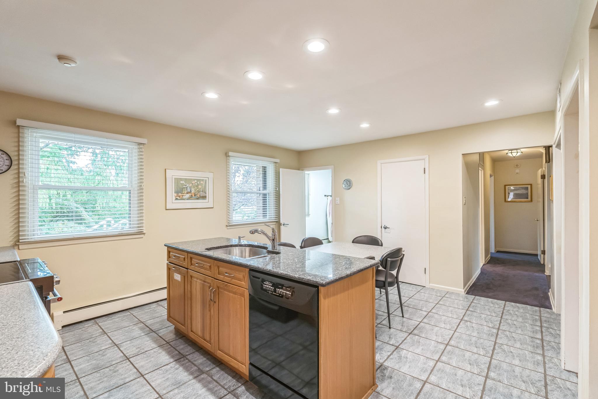 308 Madison Road Huntingdon Valley, PA 19006 - Photo 27 of 49 Gallery Image 27