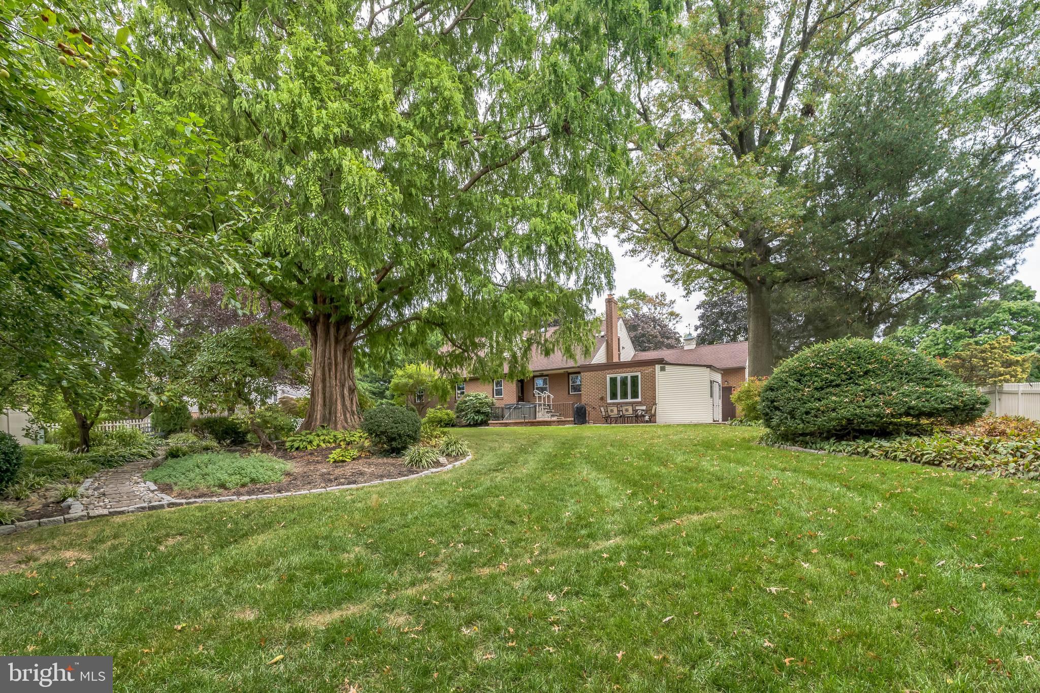 308 Madison Road Huntingdon Valley, PA 19006 - Photo 7 of 49 Gallery Image 7
