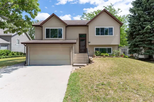 $315,000 | 2858 26th St Circle South, Moorhead, MN 56560