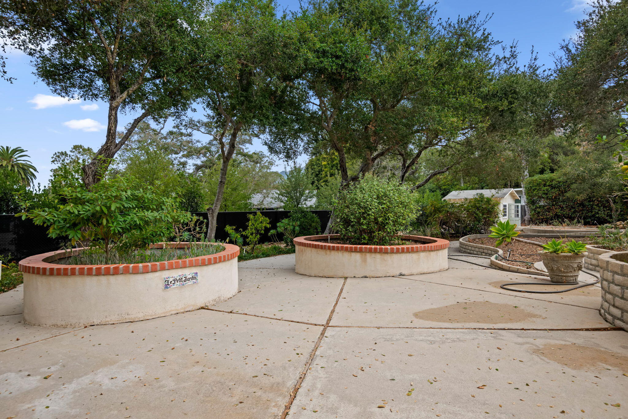 1588 East Valley Road Montecito, CA 93108 - Photo 19 of 23 19-Patio