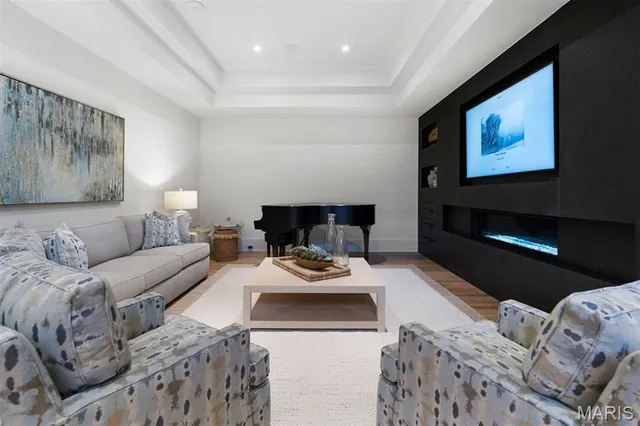 $2,750,000 | 1504 Kehrs Mill Road, Chesterfield, MO 63005