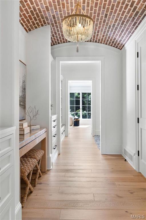 1504 Kehrs Mill Road Chesterfield, MO 63005 - Photo 9 of 37