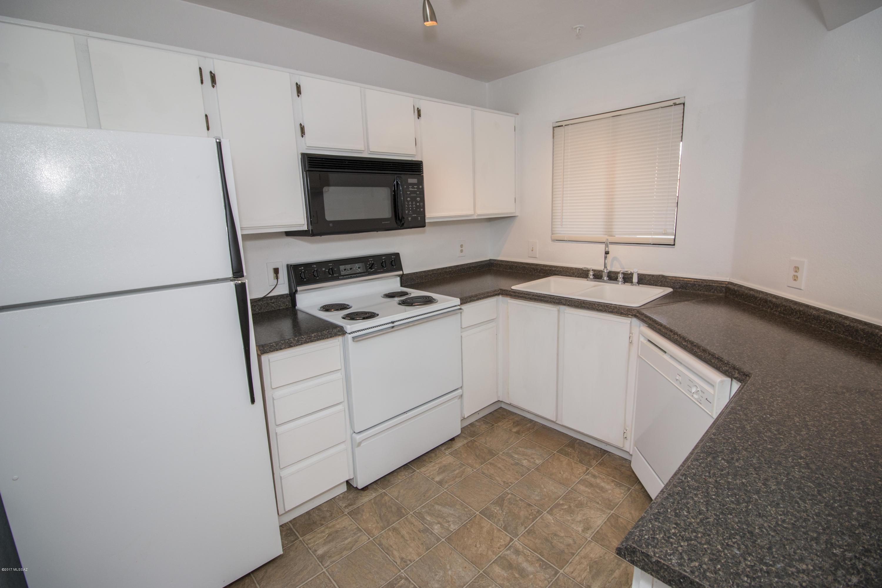 5751 North Kolb Road, Unit 37201 Tucson, AZ 85750 - Photo 4 of 25