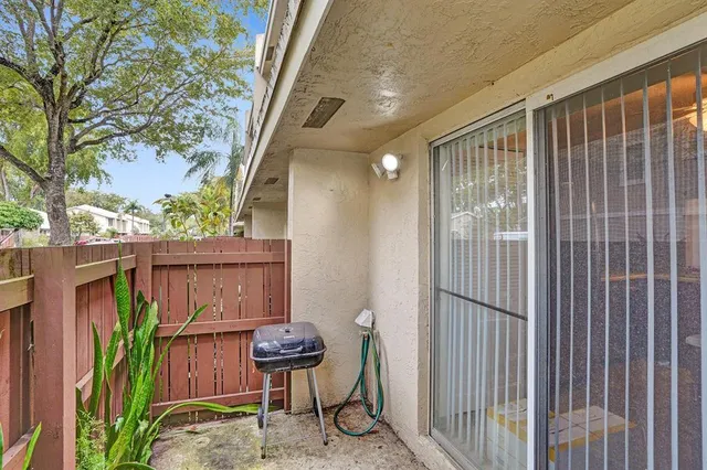 $2,450 | 760 Banks Road, Coconut Creek, FL 33063