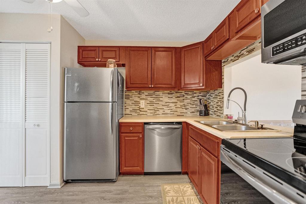 760 Banks Road Coconut Creek, FL 33063 - Photo 3 of 28