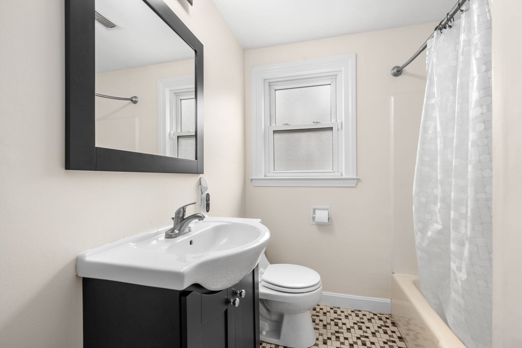236 High Street Holliston, MA 01746 - Photo 14 of 24 Gallery Image 14