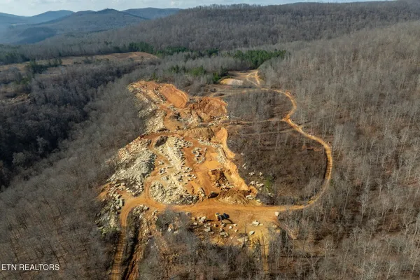 $1,697,500 | 700-ac Puncheon Creek Lane, Livingston, TN 38570