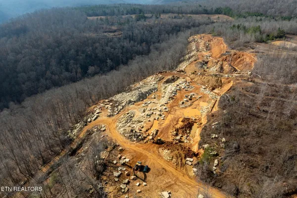 $1,697,500 | 700-ac Puncheon Creek Lane, Livingston, TN 38570