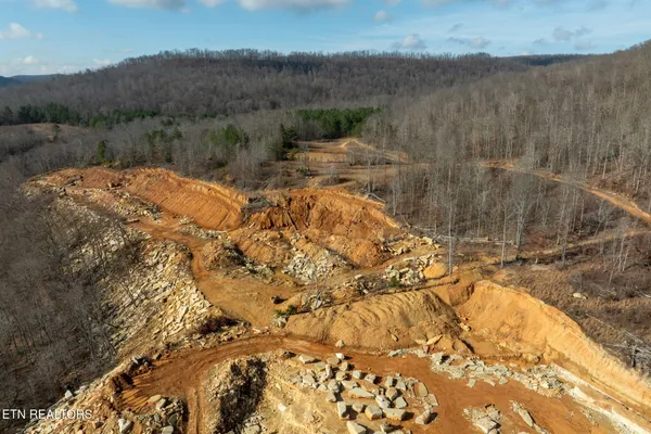 $1,697,500 | 700-ac Puncheon Creek Lane, Livingston, TN 38570