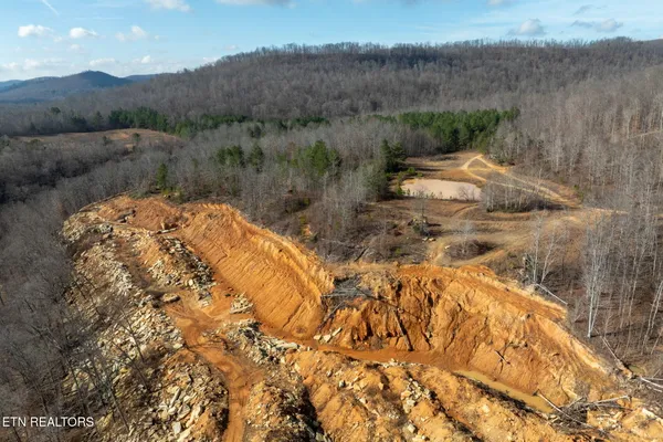 $1,697,500 | 700-ac Puncheon Creek Lane, Livingston, TN 38570