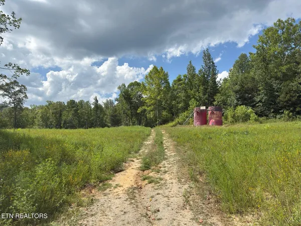 $1,697,500 | 700-ac Puncheon Creek Lane, Livingston, TN 38570