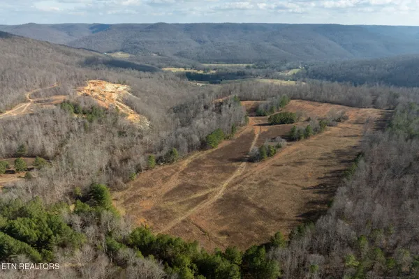 $1,697,500 | 700-ac Puncheon Creek Lane, Livingston, TN 38570