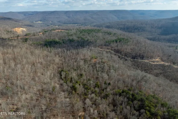 $1,697,500 | 700-ac Puncheon Creek Lane, Livingston, TN 38570