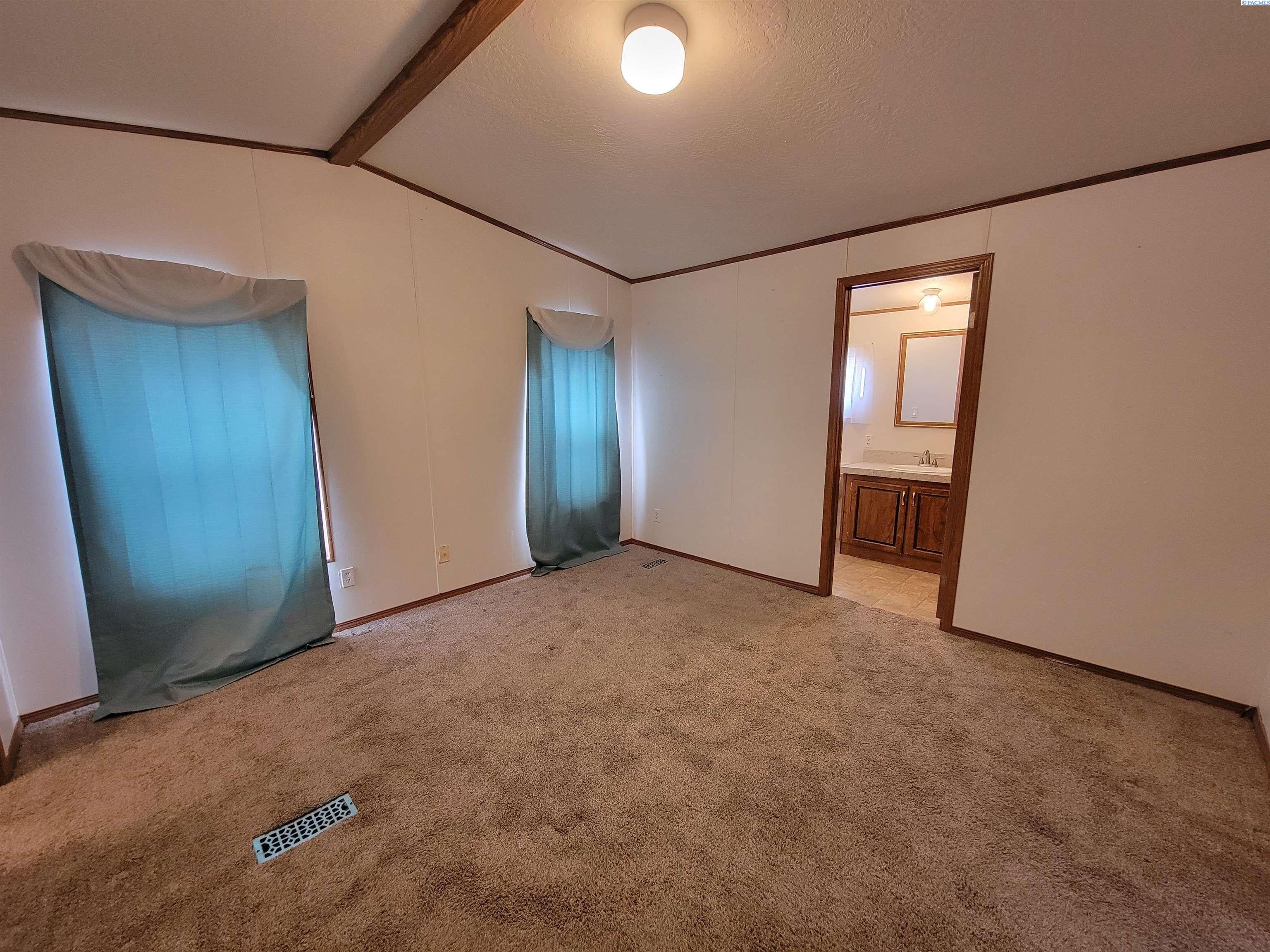 1100 South Euclid Road, Unit 36 Grandview, WA 98930 - Photo 9 of 25 Gallery Image 9