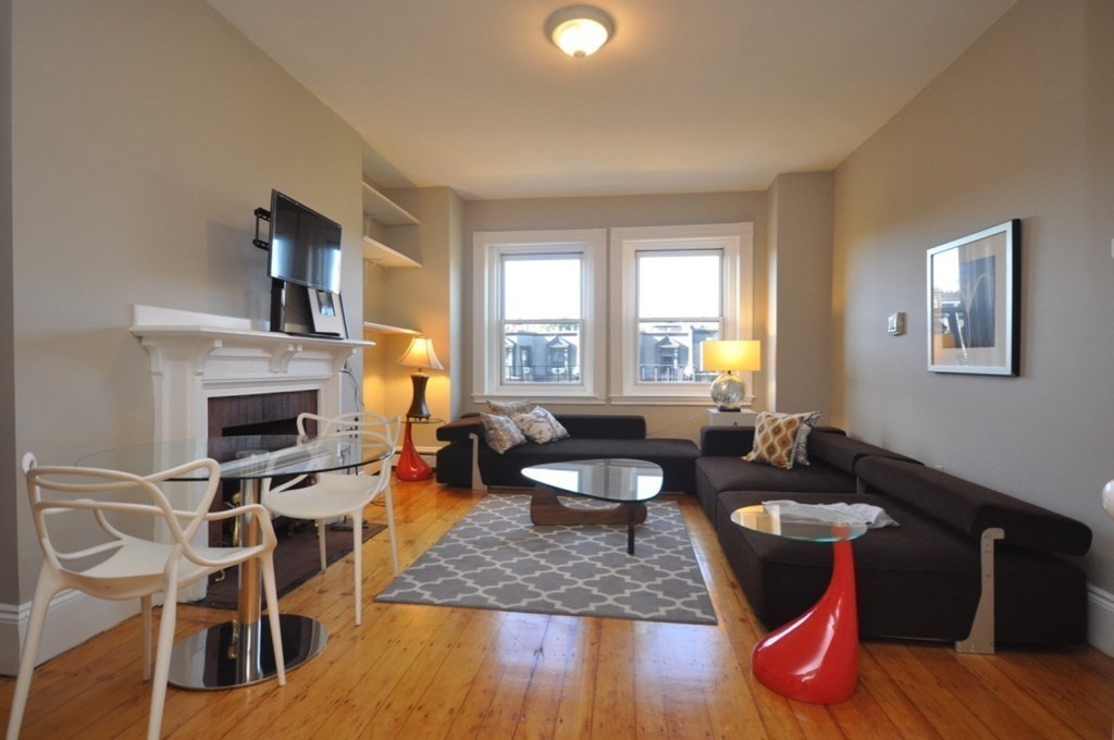 218 Newbury Street, Unit 4F Boston, MA 02116 - Photo 2 of 9
