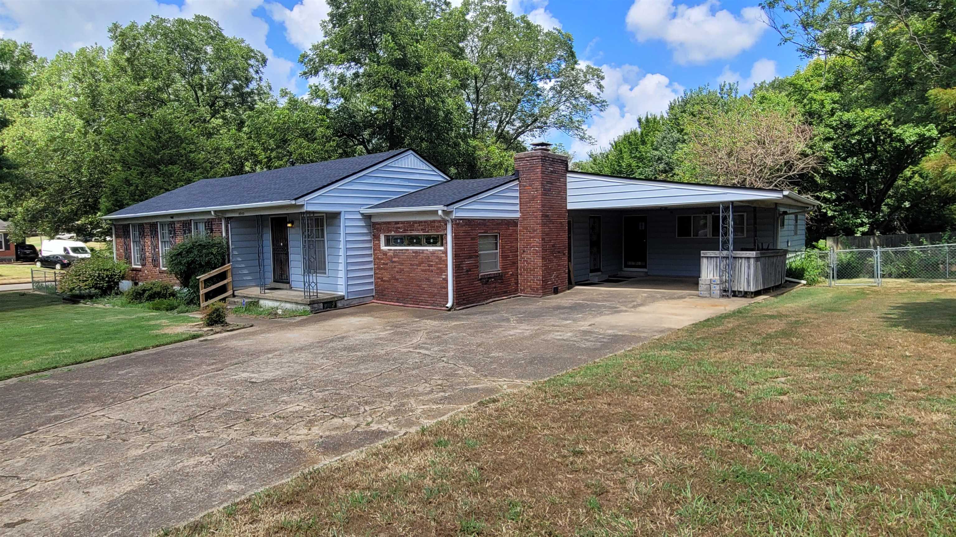 3745 Tchulahoma Road Memphis, TN 38118 - Photo 3 of 39 a front view of house with yard and green space