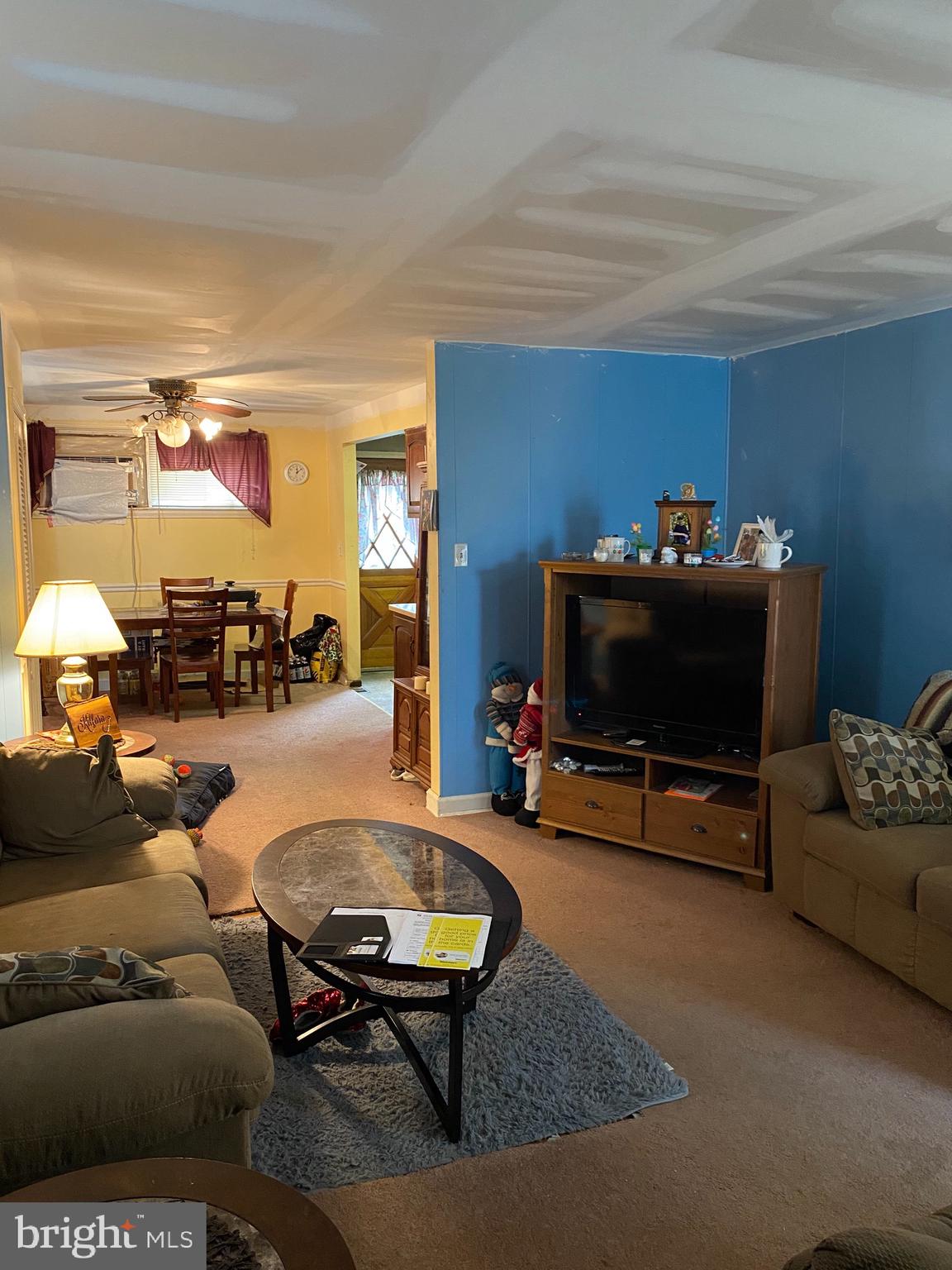 256 East Avon Road Brookhaven, PA 19015 - Photo 5 of 12 Gallery Image 5