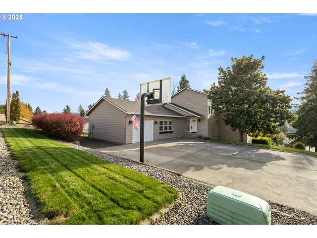 $425,000 | 660 Jade Street, Sutherlin, OR 97479