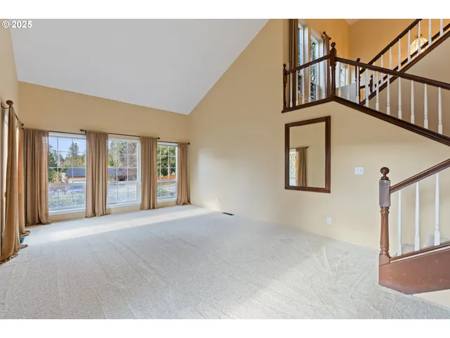 $425,000 | 660 Jade Street, Sutherlin, OR 97479