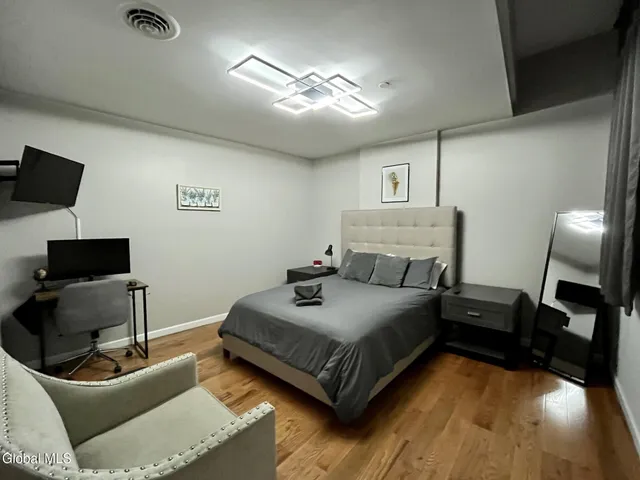 $1,450 | 37 Maiden Lane, Unit 3B, Albany, NY 12207