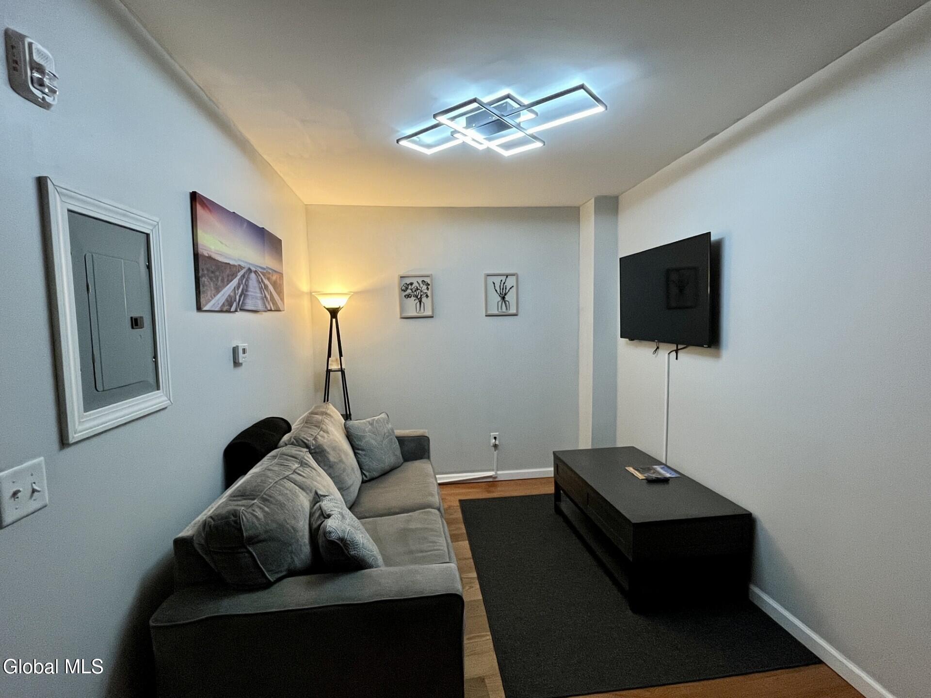 37 Maiden Lane, Unit 3B Albany, NY 12207 - Photo 9 of 18 LR2