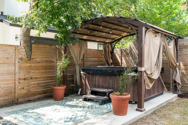 a bathroom with a sink a toilet and a bathtub